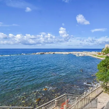 1 Bedroom Lovely Apartment In Cetraro *