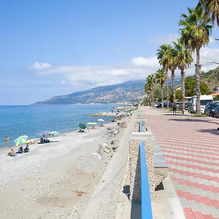 1 Bedroom Lovely Apartment In Cetraro *
