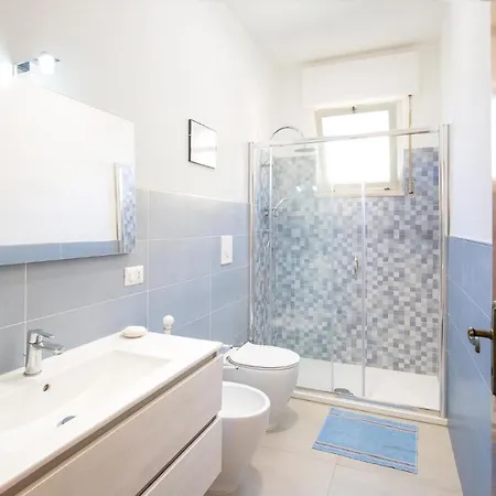 1 Bedroom Lovely Apartment In Cetraro *
